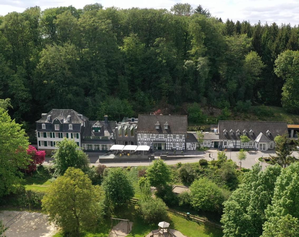Seminar- & Tagungshotel Grosse Ledder Wermelskirchen Exteriér fotografie